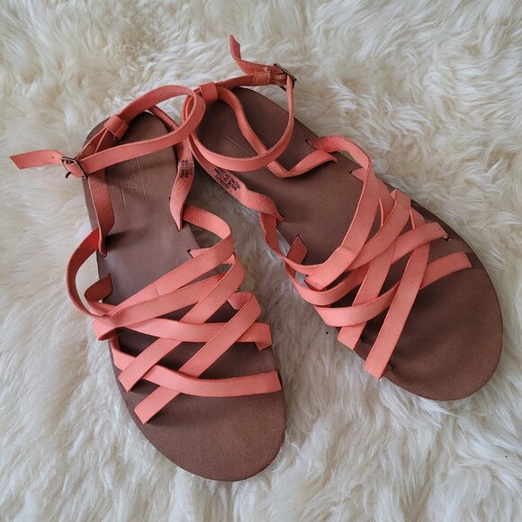 Forever 21 Gladiator Strappy Flat Sandals SZ 6.5 - Picture 1 of 10
